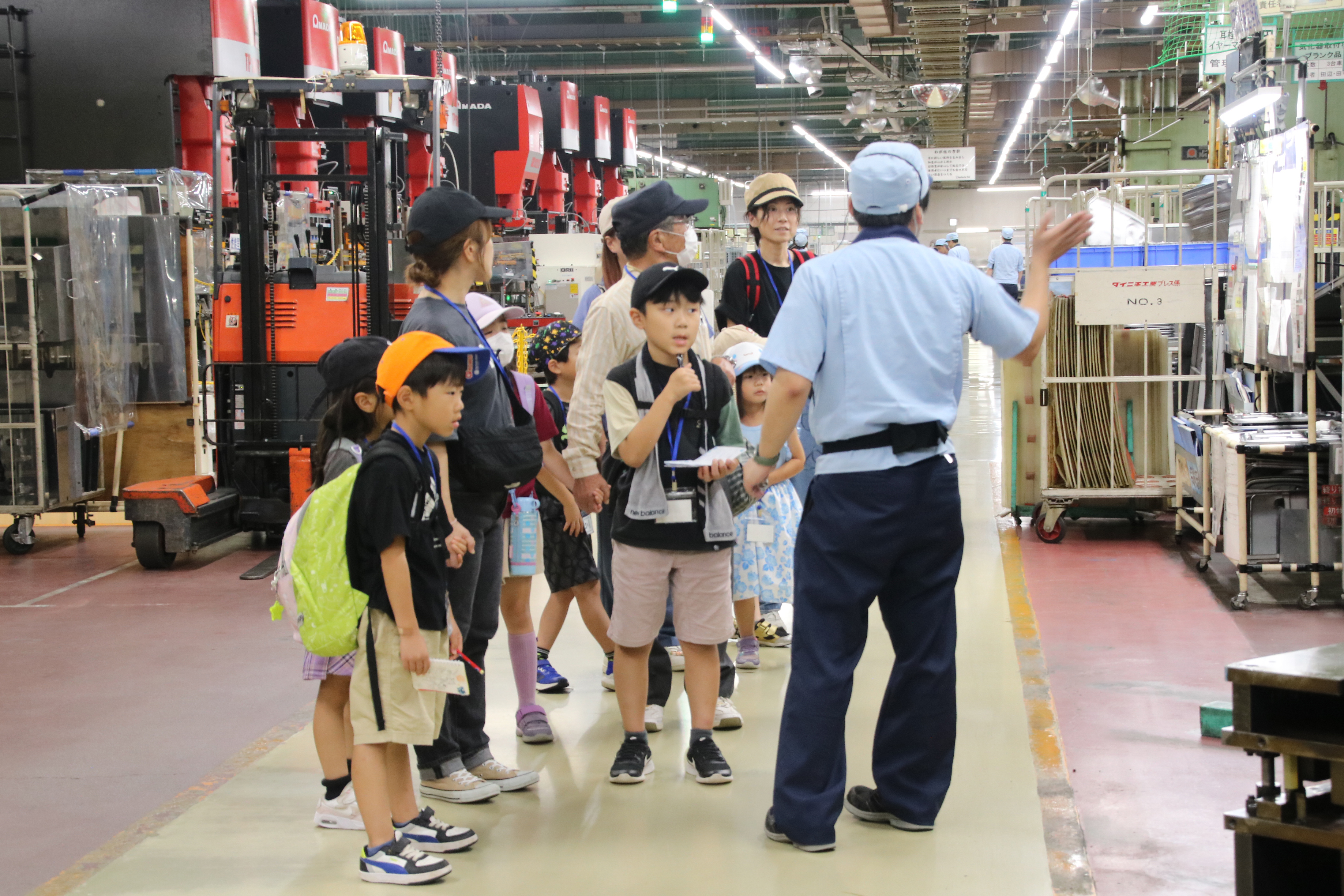 工場見学のようす
